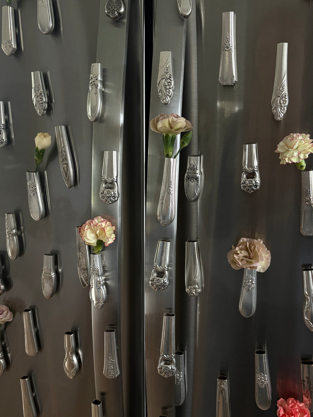 Magnetic Vase